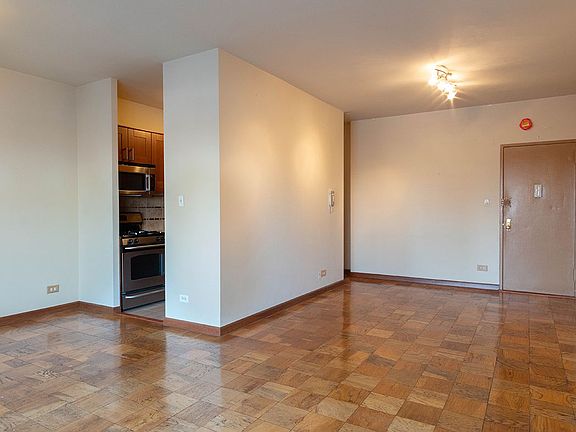 4th image of 7235 112th St APT 14F