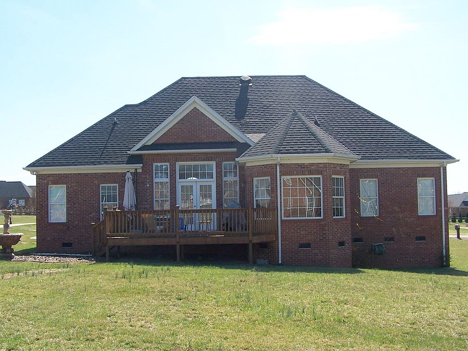 1st image of 2903 Woodfield Ln