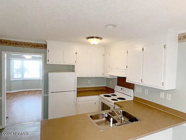 2385 Vineyard Dr #I4 — Photo 5