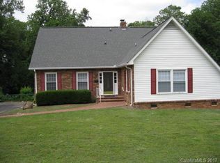 1604 Dixon Rd, Gastonia, NC 28054