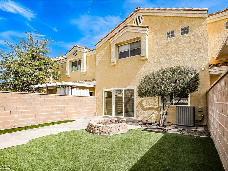 9285 Casa Christina Ln — Photo 20
