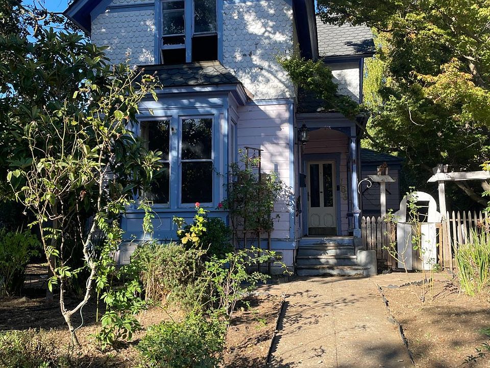 1st image of 163 Franklin Street