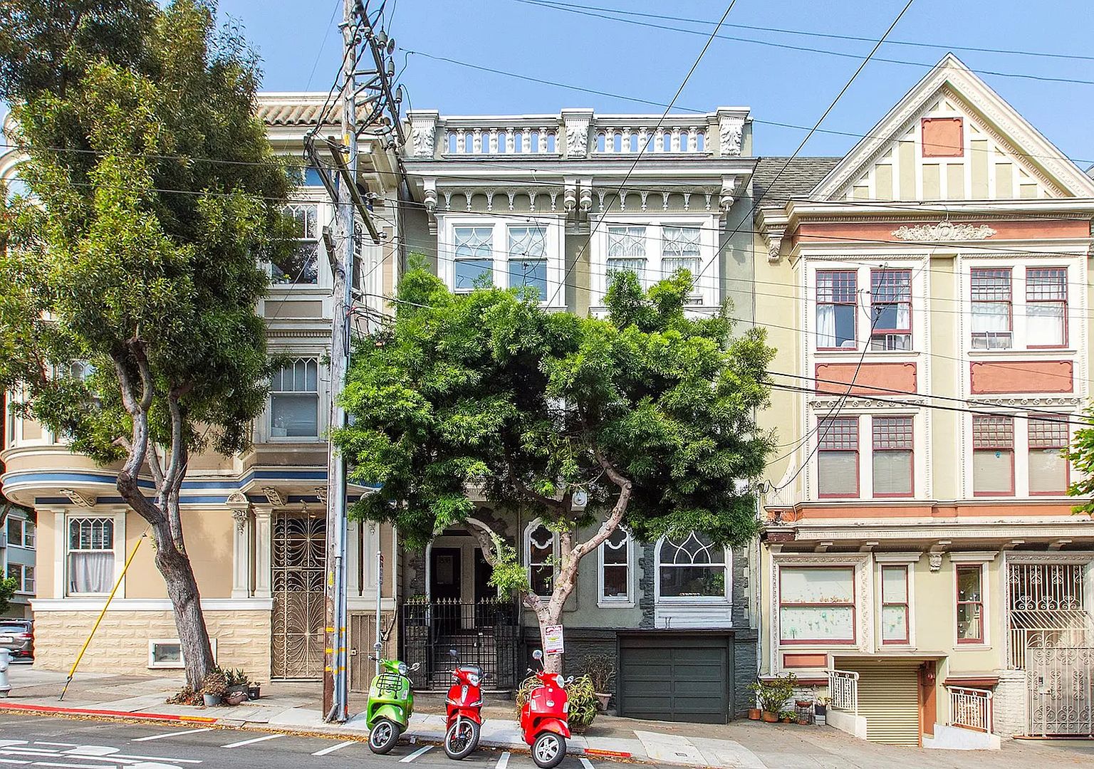 661-665 Ashbury St #94117 - Main Image