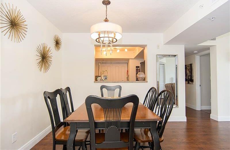 1st image of 509 E Sheridan St #3013