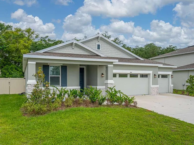 1434 Maddie Berry Ln — Photo 1