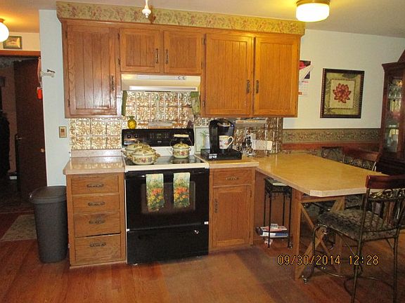 5th image of 308 S Beech St