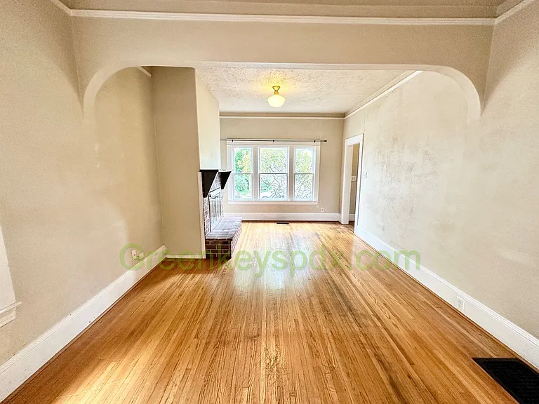 806 SE 45th Ave — Photo 4