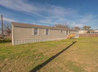 912 Skylark Dr, Granbury, TX 76049