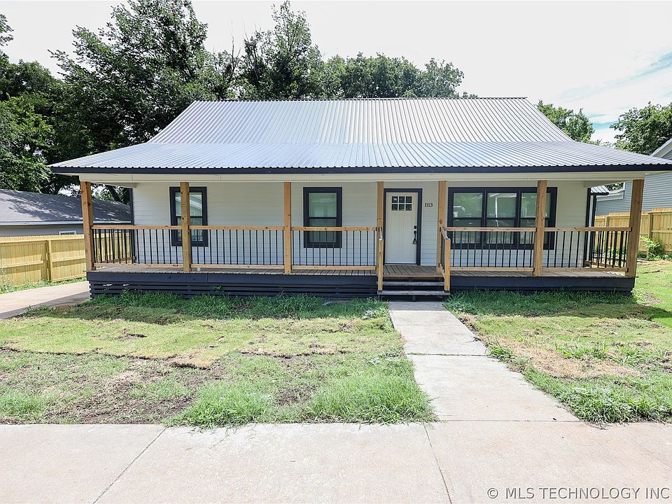 1st image of 1113 W 10th St