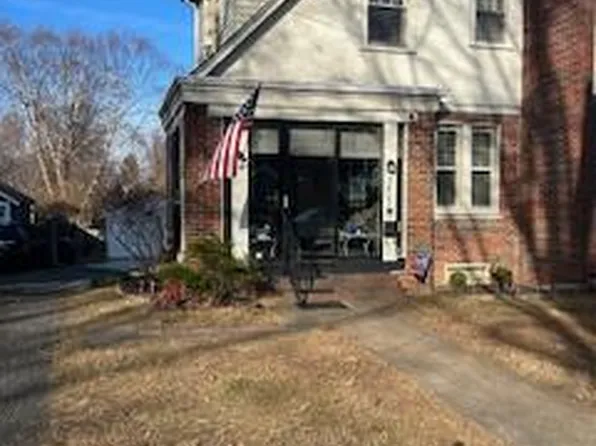 3807 Taylor St, Chevy Chase, MD 20815