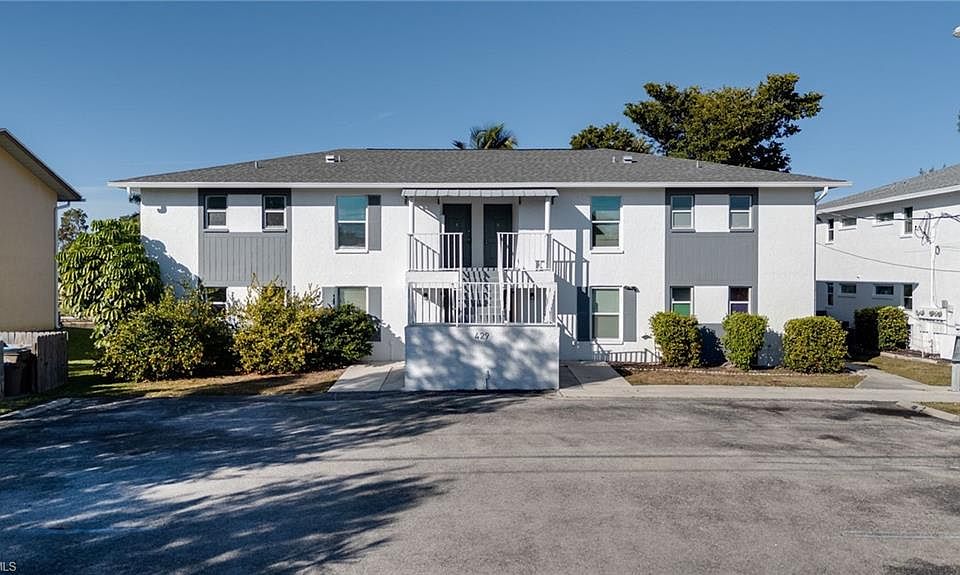 1st image of 429 SW 47th Ter APT 4