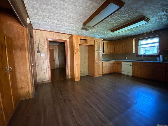 5th image of 11077 Lawrence Rd