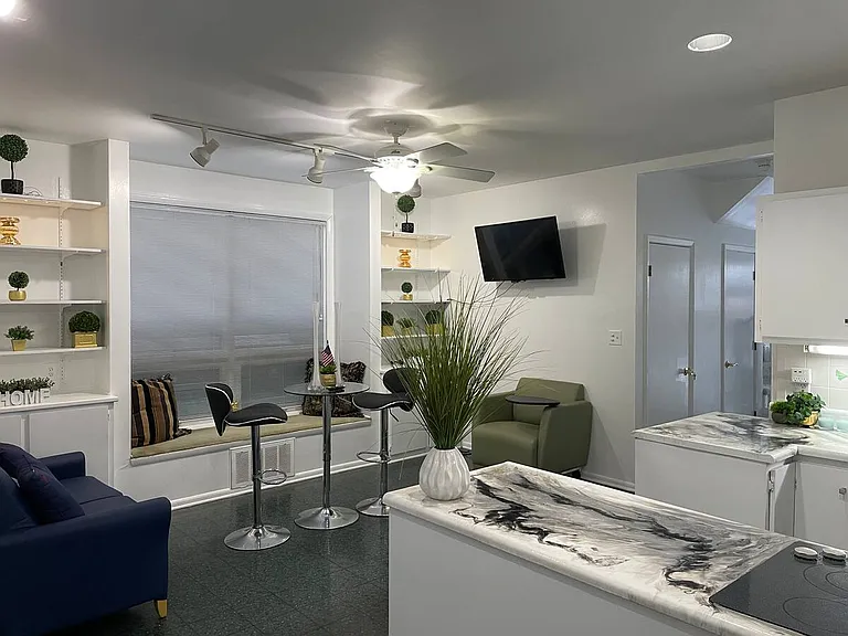 Waters Edge Dr — Photo 14