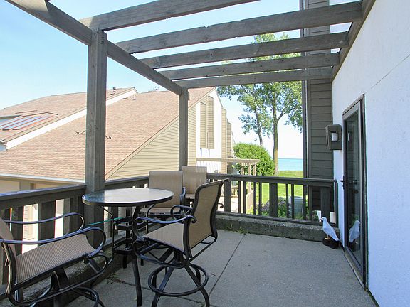 2nd image of 101 N Shore Dr APT 27