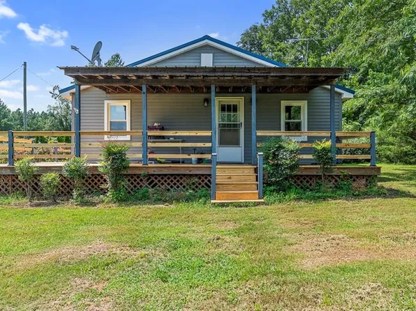 115 Buckskin Rd, Green Bay, VA 23942