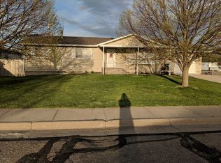 11 Gemini Ct, Mccook, NE 69001