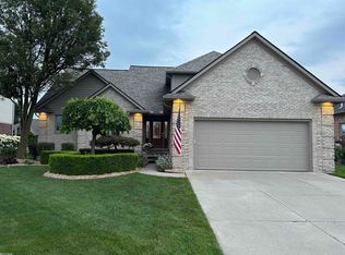 51800 Kachina Ln, Macomb, MI 48042