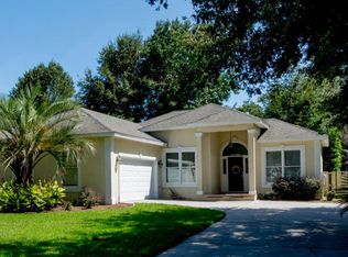 517 Clement Cir, Saint Simons Island, GA 31522
