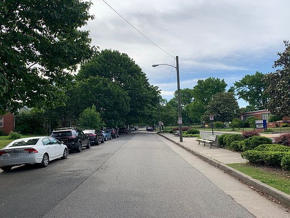 4th image of 3026 Maplewood Ave