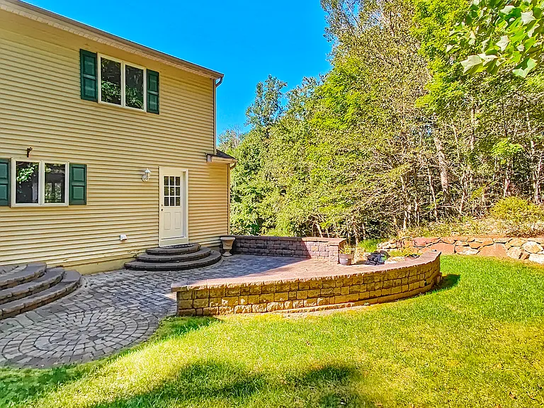281 Kinnelon Rd — Photo 11