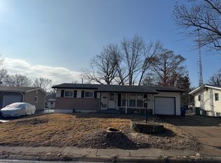 710 Lynn Haven Ln, Hazelwood, MO 63042