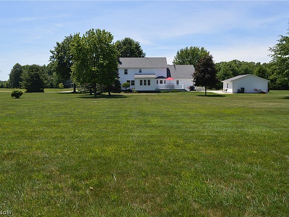 5th image of 7600 Meadowood Dr