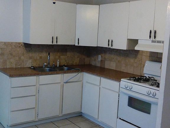 5th image of 2309 NW 30th St