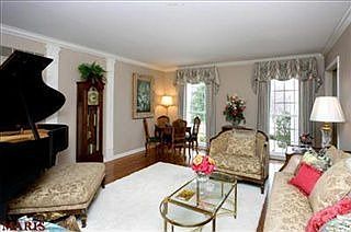 2nd image of 36 Muirfield Ln