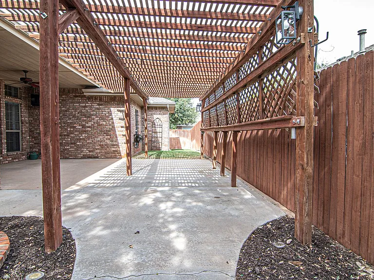 5508 La Jolla Cv — Photo 33