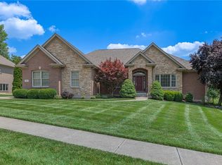 90 S Pond Ct, Springboro, OH 45066