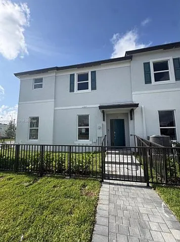 12450 SW 248th St