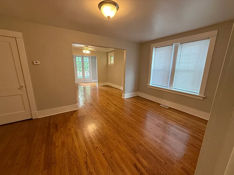 6016 Columbia Ave #1E — Photo 2