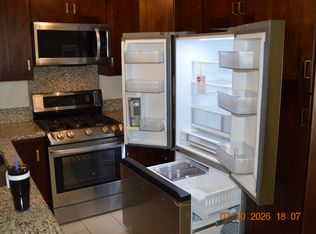 14233 Broadway Ct, Whittier, CA 90604