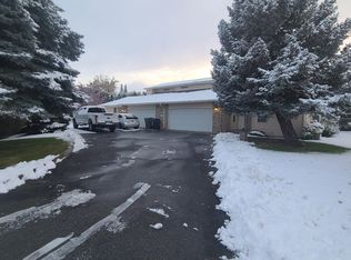 204 Danawood Dr, Wenatchee, WA 98801