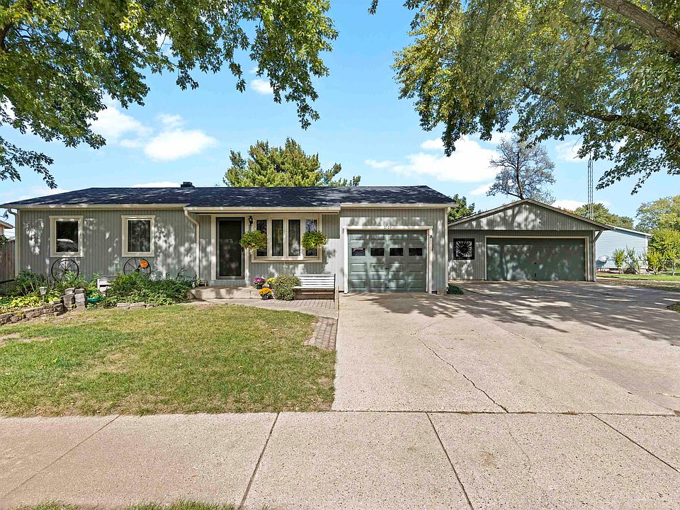 1st image of 2126 Barnaby Dr