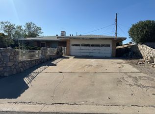 131 Crown Point Dr, El Paso, TX 79912