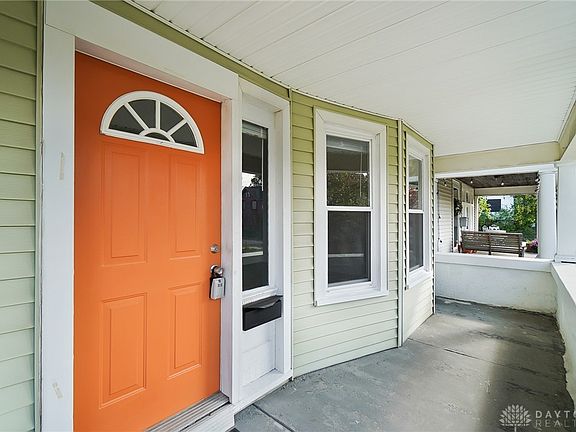 4th image of 660 Saint Nicholas Ave