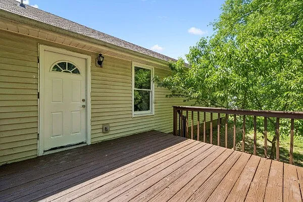 776 Princeton Cir — Photo 21