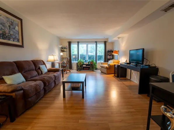 3 Essex Lane #C2, Suffern, NY 10901