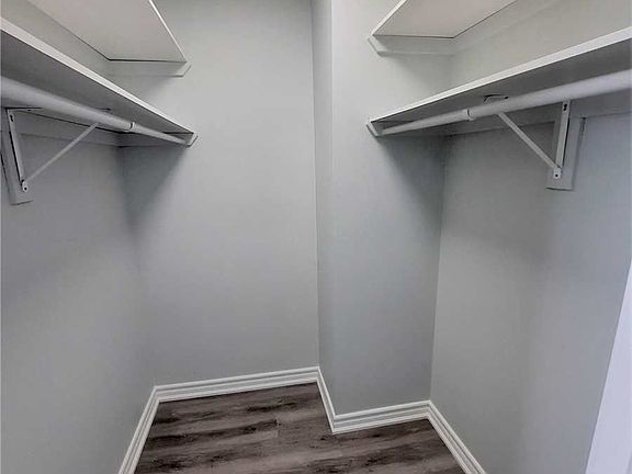 3rd image of 3100 Kirwin Ave #2905