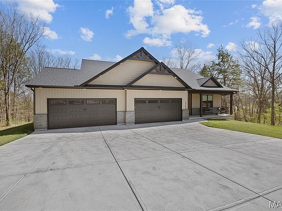 2nd image of 9784 Ridgecrest Dr