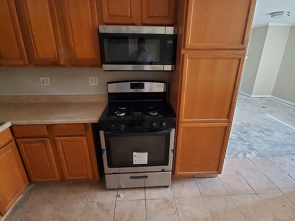 5th image of 2916 Windmill Ln