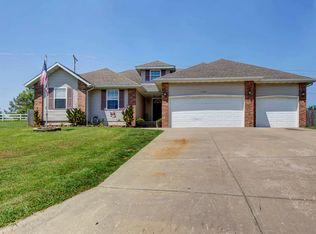 1101 W Ridgecrest St, Ozark, MO 65721