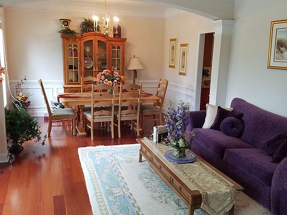4th image of 137 Cloister Ln