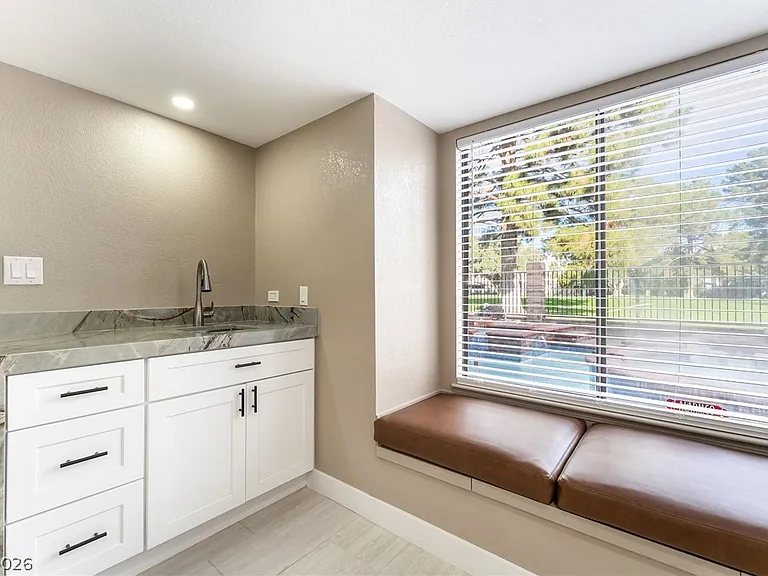 968 Pinehurst Dr — Photo 23