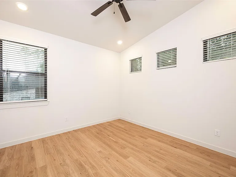 2517 Appian Way #B — Photo 22