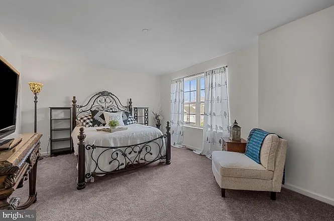 168 Sirius Dr — Photo 23