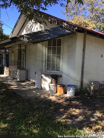 1st image of 2611 Chihuahua St