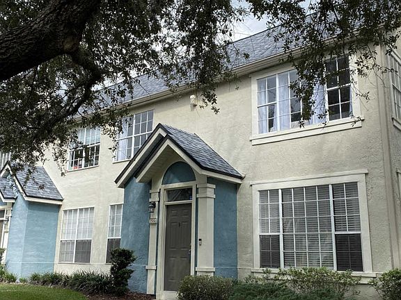 2nd image of 13703 N Richmond Park Dr #1509
