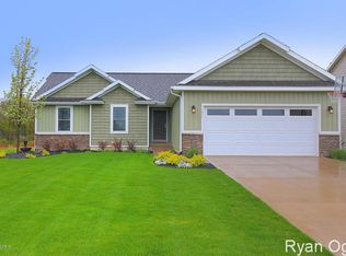 7656 Copper Corner Dr SE, Caledonia, MI 49316